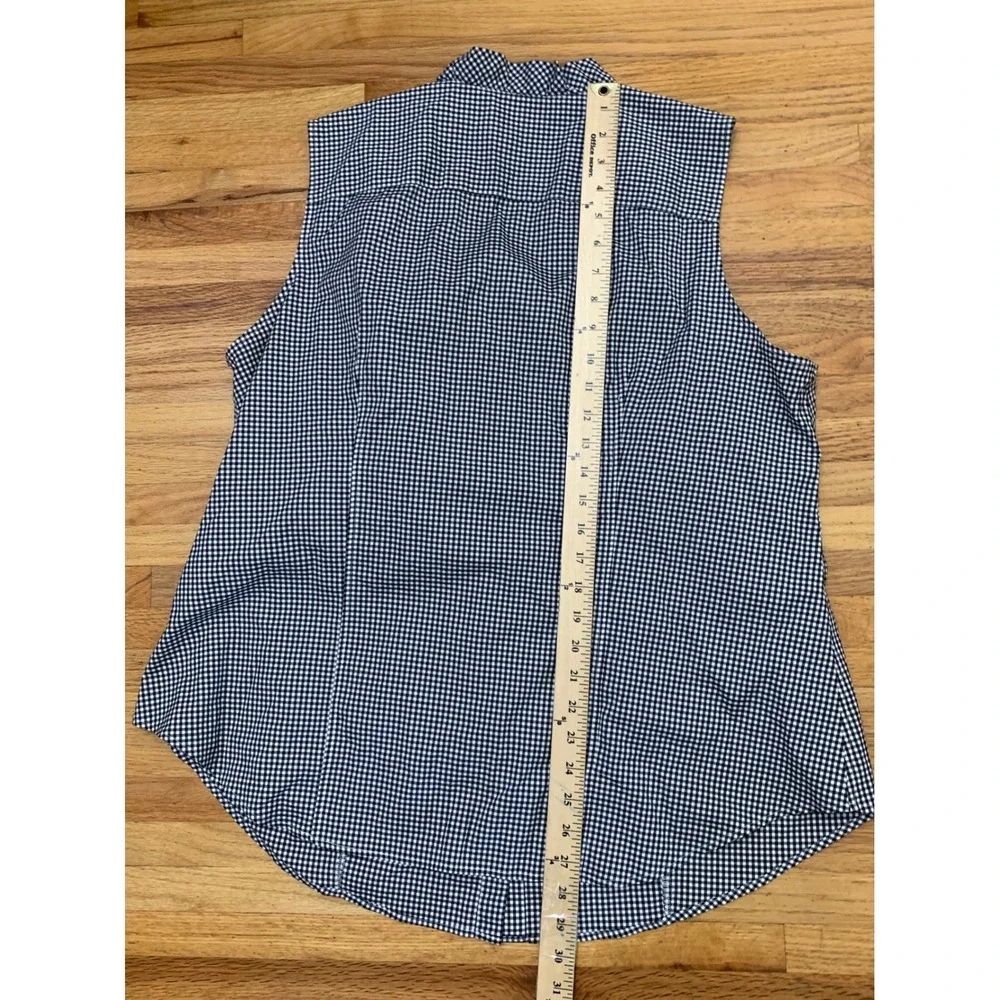 Talbots crisp fit features